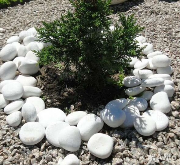 Белый мрамор галтованный