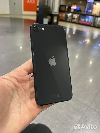 iPhone SE (2020), 64 ГБ