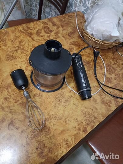 Блендер погружной редмонд