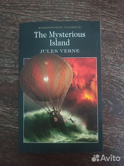 Книга Жюль Верн Таинственный остров (англ.)