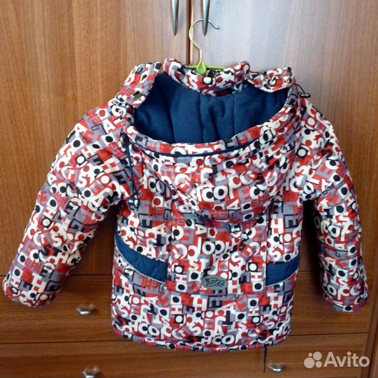 Куртка всесезонная для мальчика (98см)