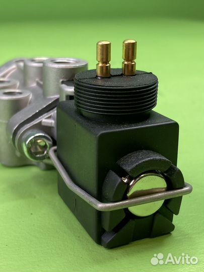 Электромагнитный клапан управление кпп \Scania 124