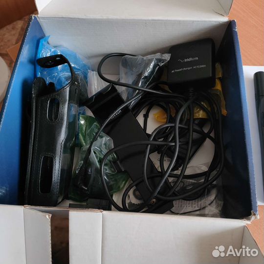 Спутниковый телефон Iridium