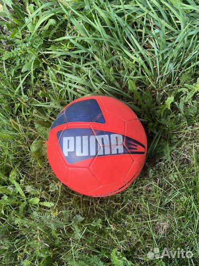Футбольный мяч puma для игры в зале
