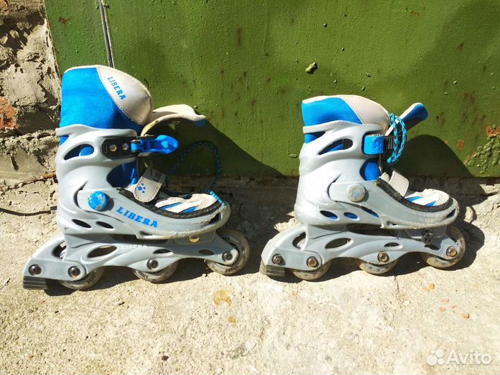 Роликовые коньки