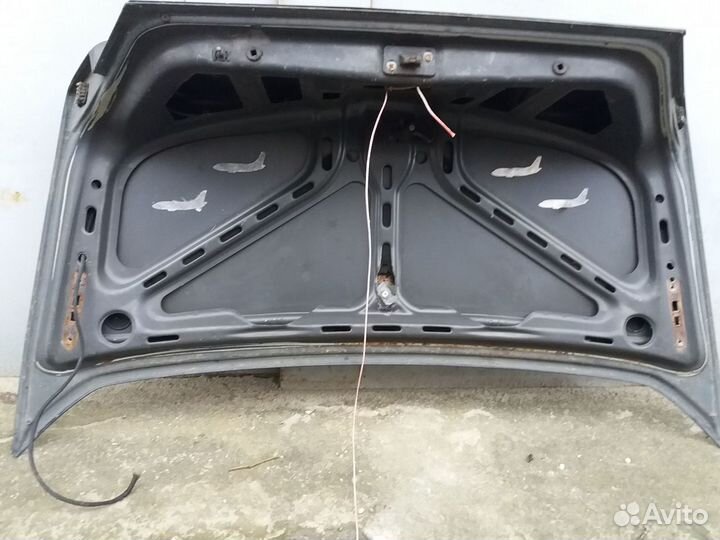 Крышка багажника mb w124 седан дорест