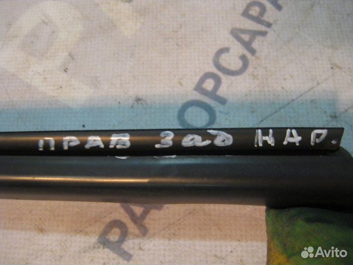 Уплотнитель стекла наружный задний правый Opel