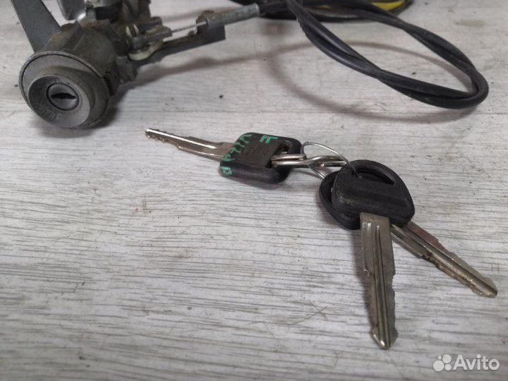 Замок зажигания Suzuki Vitara TD52V J20Y 2000