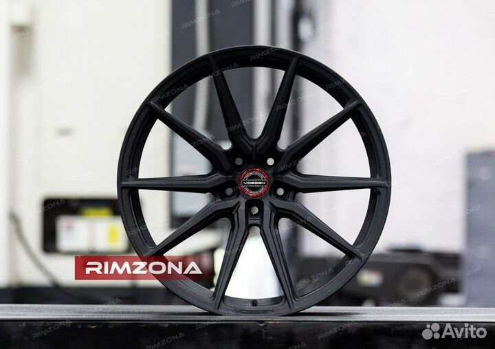 Кованые диски R22 на Audi Q5