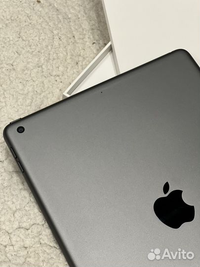 Планшет Apple iPad 2021 64Gb (9th generation)