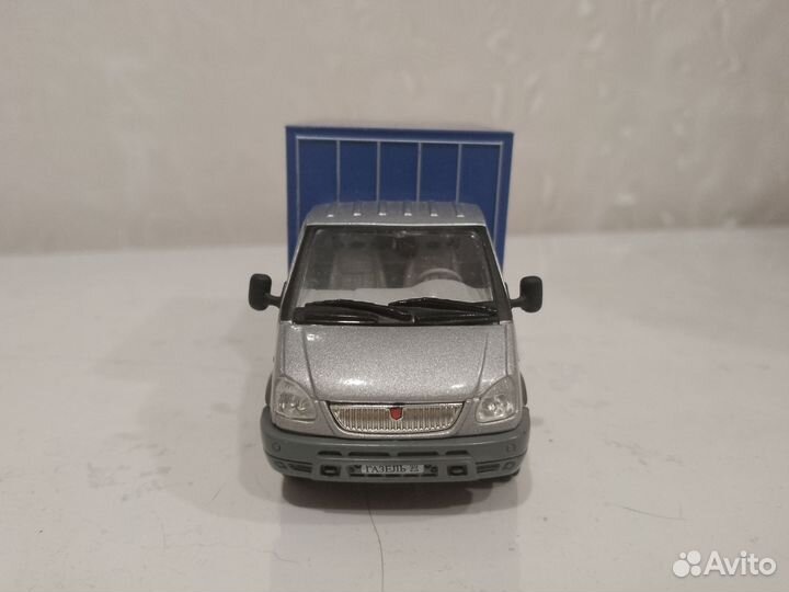 Модель автомобиля газель 1/50