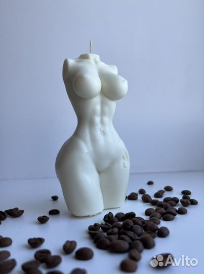 Свечи из пчелиного воска девушка с татуировкой