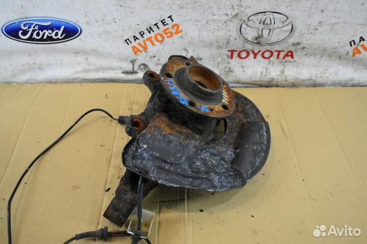 Кулак поворотный передний правый Volvo Xc90 1