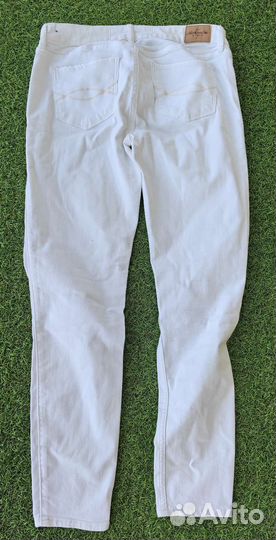 Джинсы белые