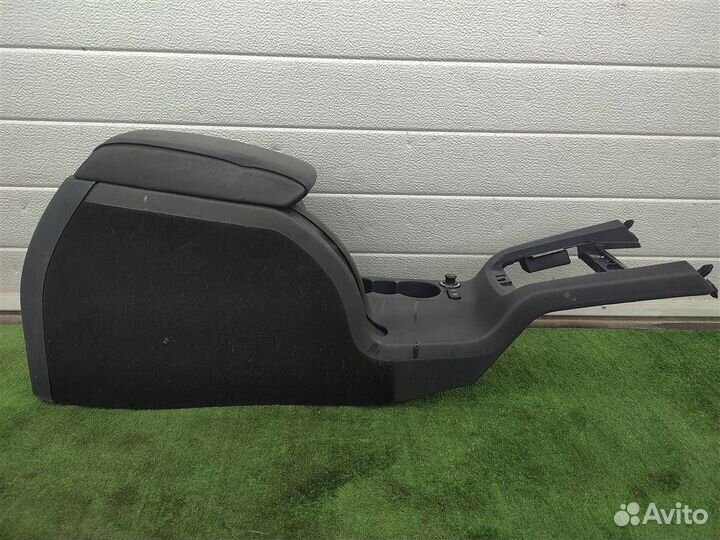 Подлокотник Skoda Octavia A5 (1Z) (2004-2013)