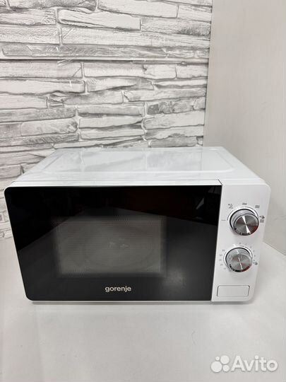 Микроволновая печь Gorenje MO17E1W