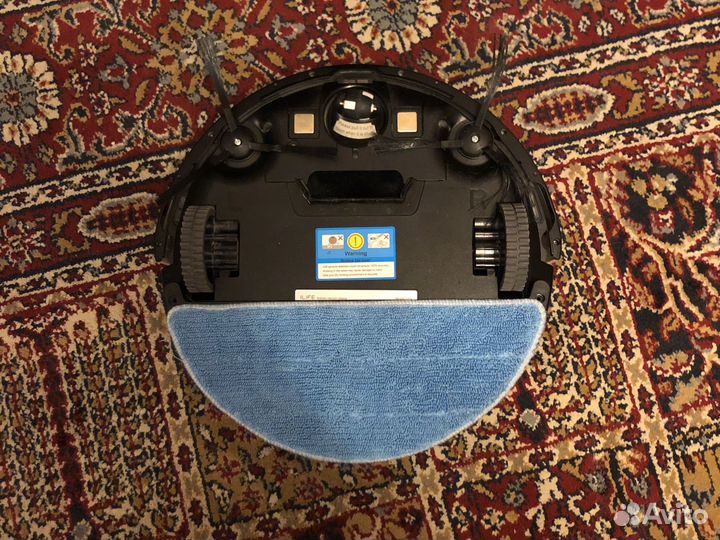 Робот пылесос