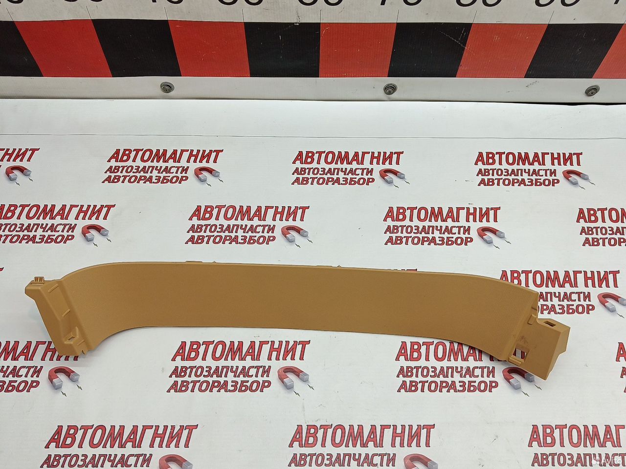 Обшивка задней форточки правая Voyah Dream