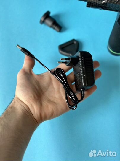 Перкуссионный массажер Massage Gun