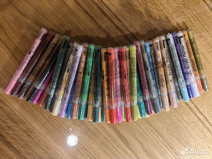 Акриловые маркеры, 80