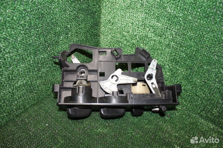 Блок управления печкой Mitsubishi Space Runner 92