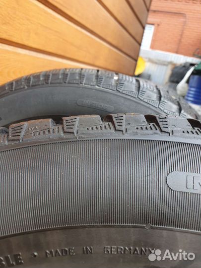 Pirelli Ice Zero 235/55 R17 103T