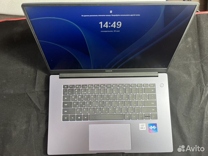 Ноутбук Honor MagicBook X15 i3 8/256Г6