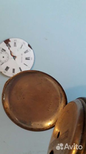 Серебряные карманные часы