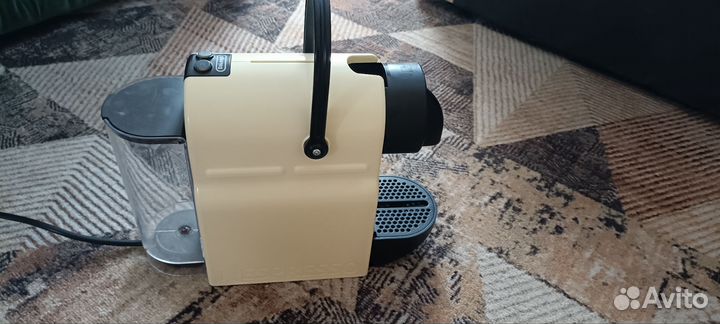 Кофе машина капсульная Nespresso Delonghi