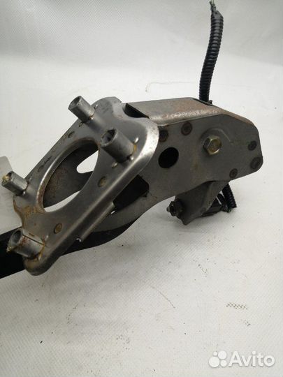 Педаль тормоза Toyota Harrier MCU15W 1mzfe