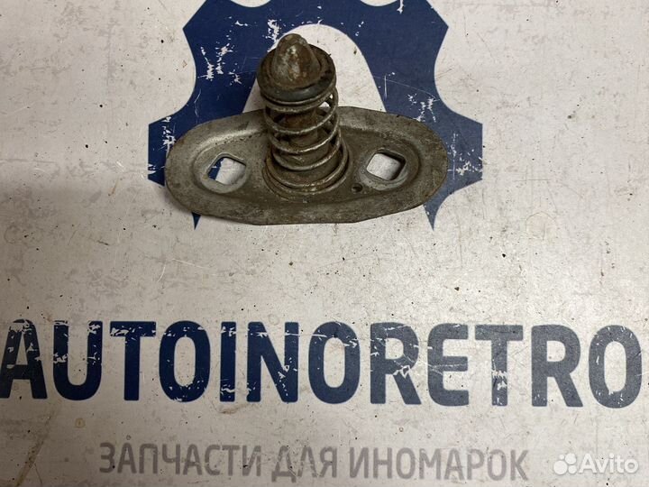 Замок капота BMW 51238176594