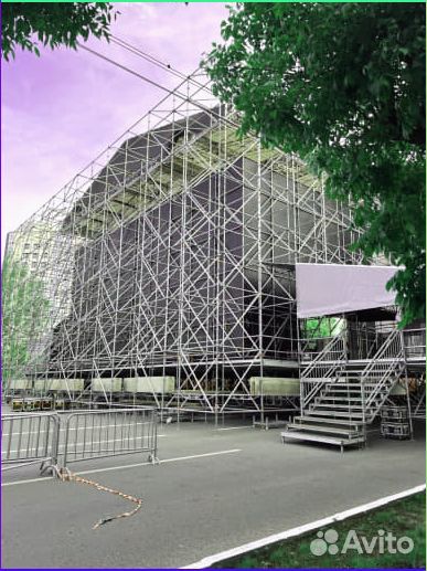 Сценические конструкции из лесов Layher