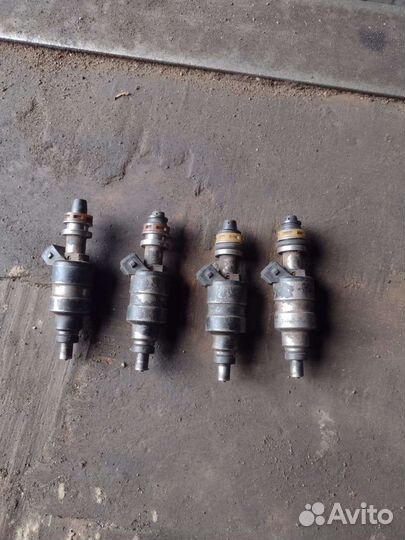 Форсунки Аudi 90 мотор 7а
