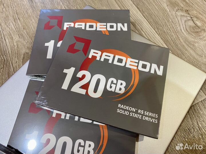 Жесткий диск SSD