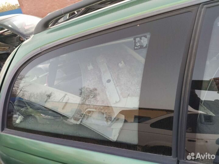 Стекло заднее универсал на опель омега б