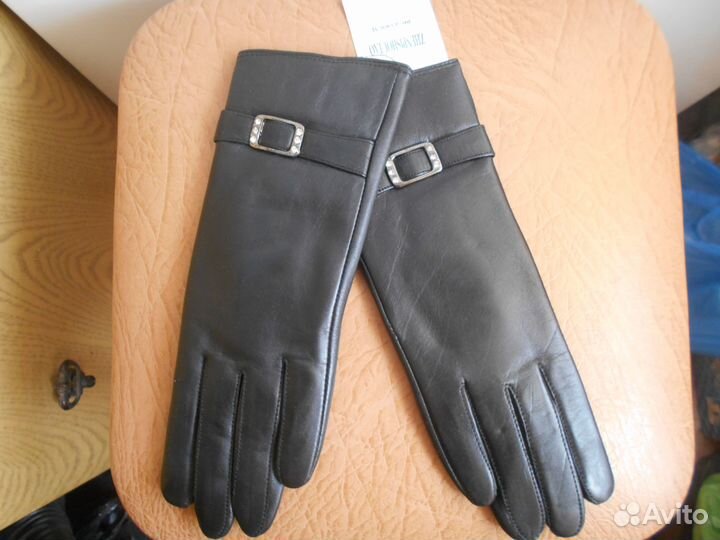 Перчатки женские кожаные новые