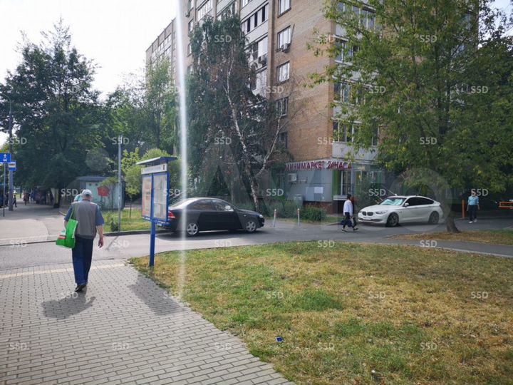 Продам торговое помещение, 122 м²