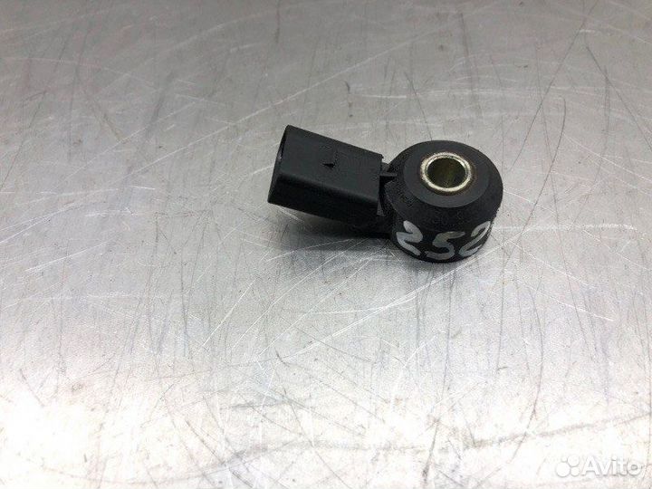 Датчик детонации Volkswagen Jetta 5 седан BLF 2006