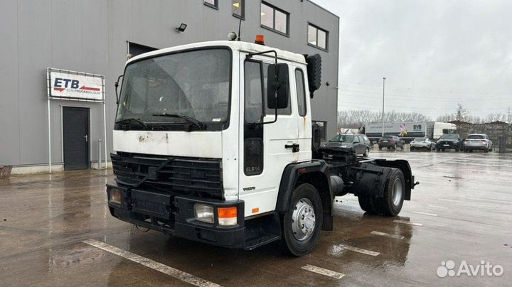 Стекло фары Volvo/Man/Iveco/Rvi/Scania Fh12