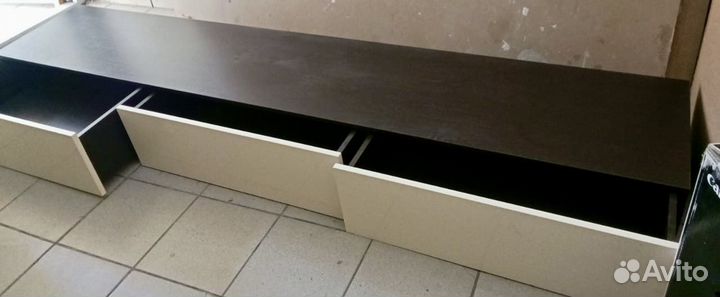 Шкаф навесной с 3-мя ящиками