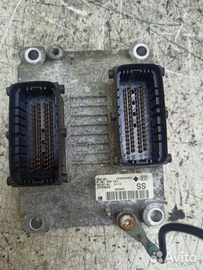 Блок управления двигателем Opel Corsa C Z12XEP