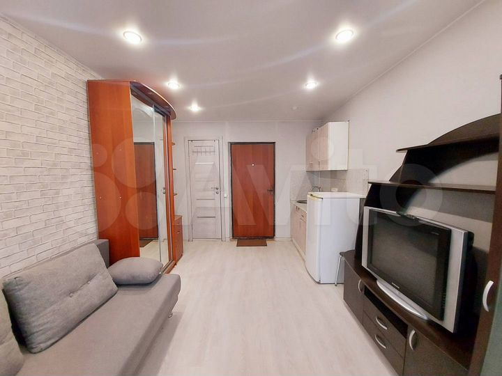 Комната 13 м² в 6-к., 1/5 эт.