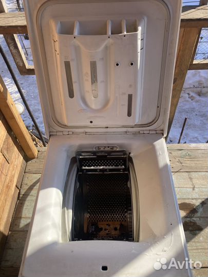 Продам стиральную машину Zanussi на запчасти