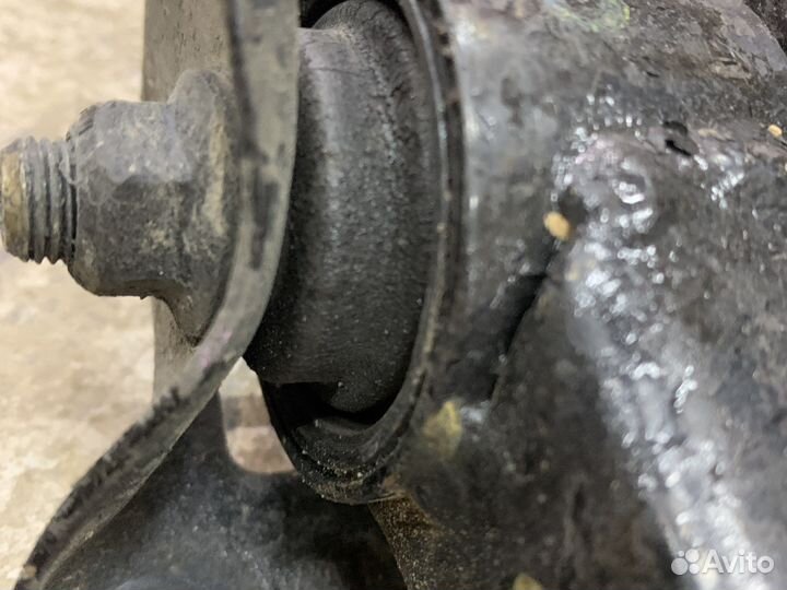 Задние рычаги Subaru Forester SG