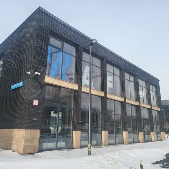 Здание, 706.8 м²