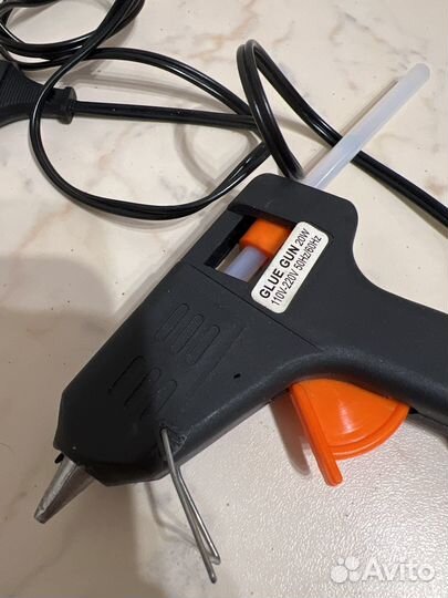 Клеевой пистолет