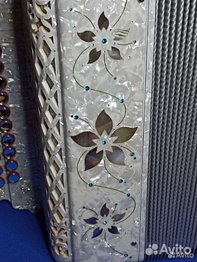 Концертная мастеровая тульская гармонь