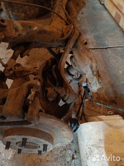 Подрамник в сборе с рычагами mazda 6gh