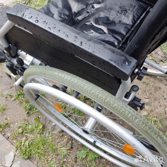 Инвалидная коляска складная бу