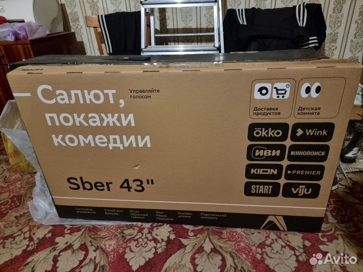 Телевизор Smart TV 43